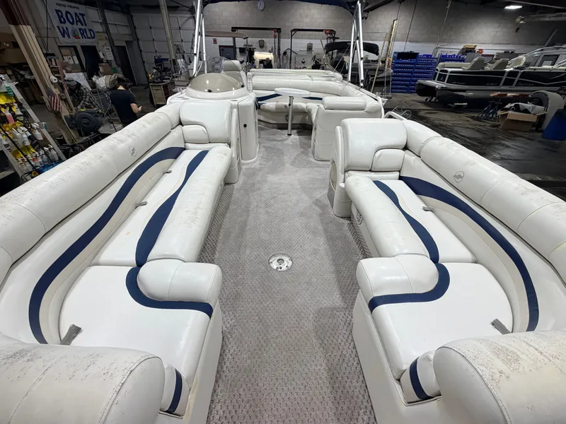 Slide: The Image of Starcraft 226 Elite 2006 - 7