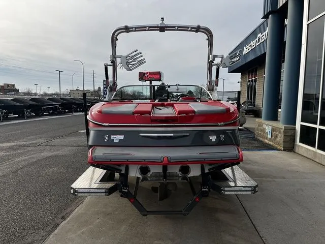 Slide: The Image of MasterCraft X2 2016 - 14