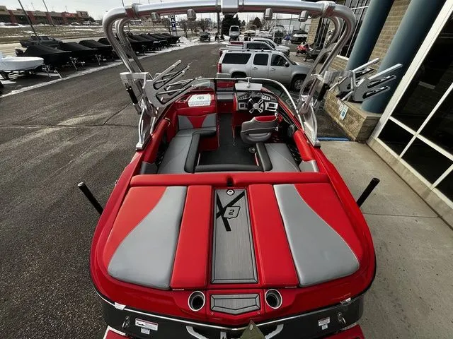 Slide: The Image of MasterCraft X2 2016 - 20