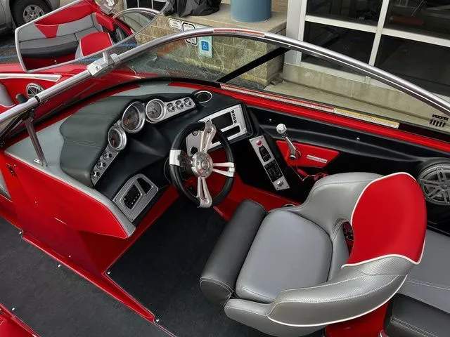 Slide: The Image of MasterCraft X2 2016 - 29