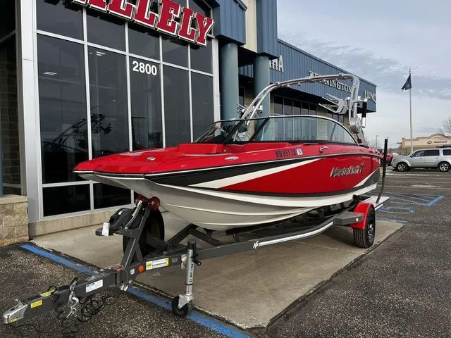 Slide: The Image of MasterCraft X2 2016 - 6