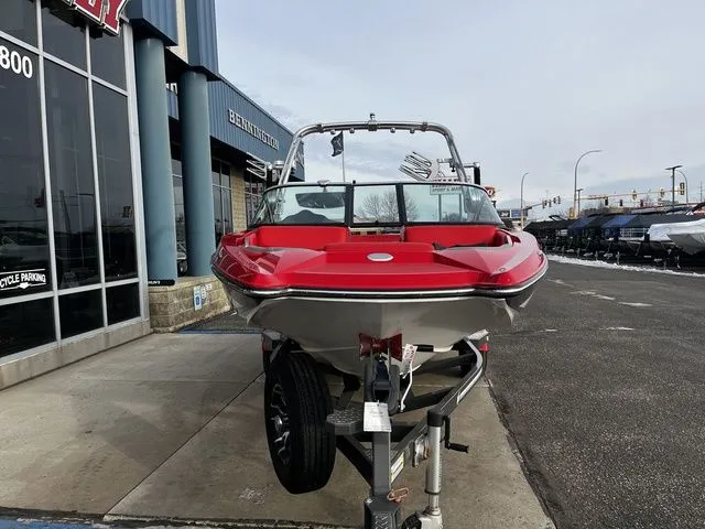 Slide: The Image of MasterCraft X2 2016 - 9