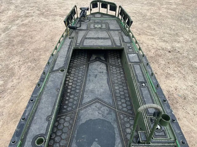 Slide: The Image of Gator Trax 1854 GUIDE EDITION 2021 - 25