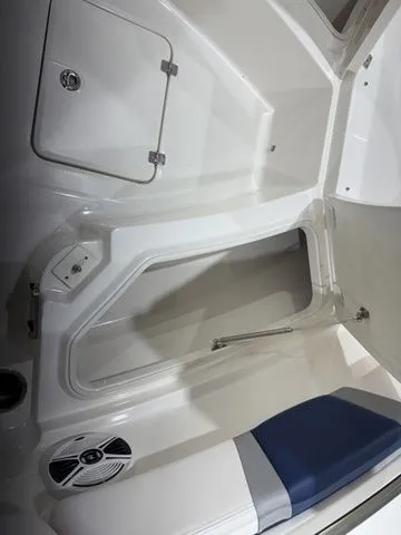Slide: The Image of Robalo R230 Center Console 2020 - 13