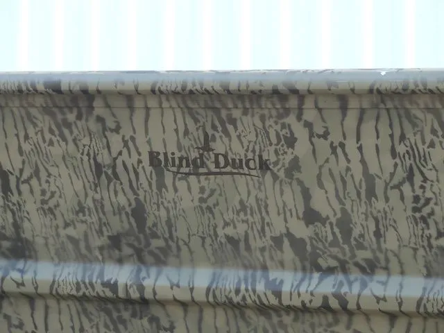 Slide: The Image of Tracker Grizzly 1860 CC 2025 - 8