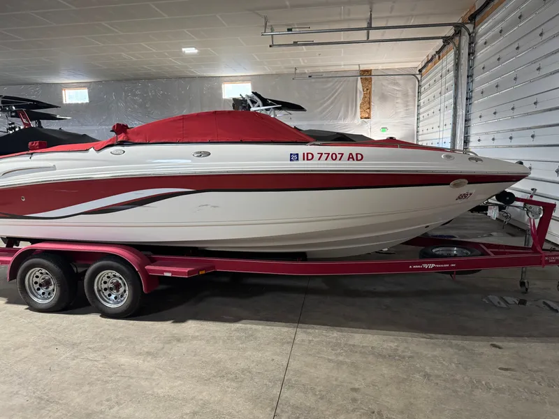 The Image of Chaparral 220 SSi 2002 - 1