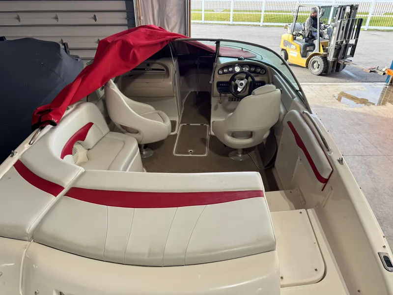 Slide: The Image of Chaparral 220 SSi 2002 - 5