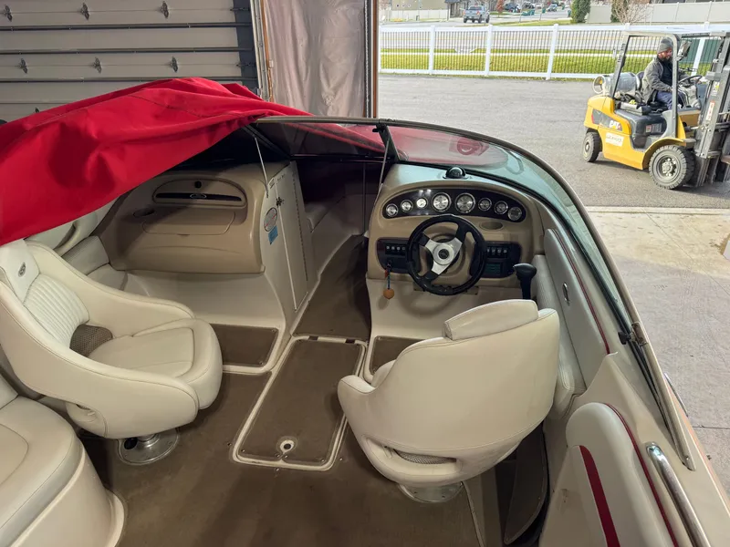 Slide: The Image of Chaparral 220 SSi 2002 - 6