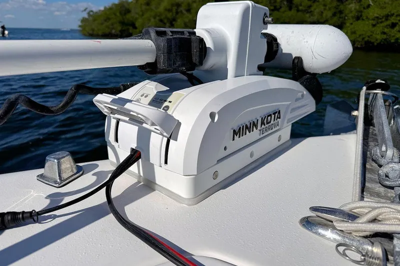 Slide: The Image of Minn Kota Terrova trolling motor on 2006 Sea Pro 238 Center Console boat. - 13