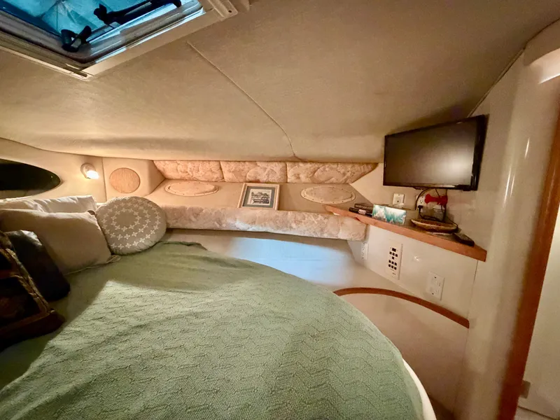 Slide: The Image of Sea Ray Sundancer 400 1997 - 21