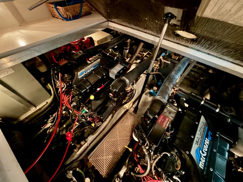 Slide: The Image of Sea Ray Sundancer 400 1997 - 26