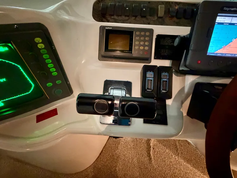 Slide: The Image of Sea Ray Sundancer 400 1997 - 4