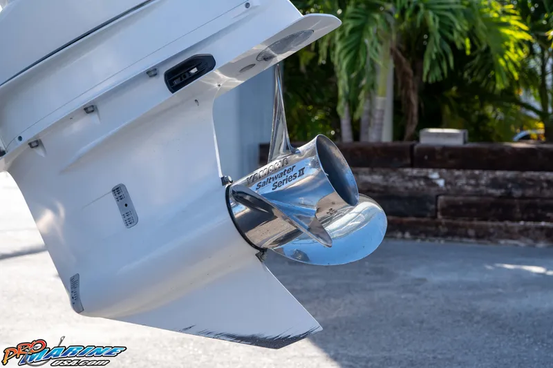 Slide: The Image of Outboard motor propeller of 2022 Sea Hunt Ultra 239 SE boat. - 8