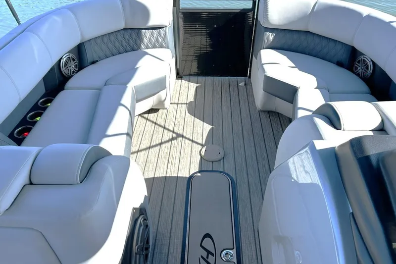 Slide: The Image of 2020 Harris FloteBote Solstice 230 interior with luxurious seating and modern design. - 39