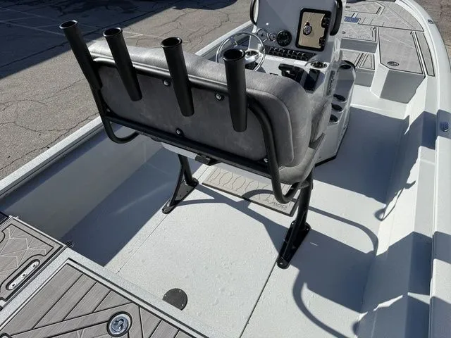 Slide: The Image of Avid 23 Mag 2026 - 15