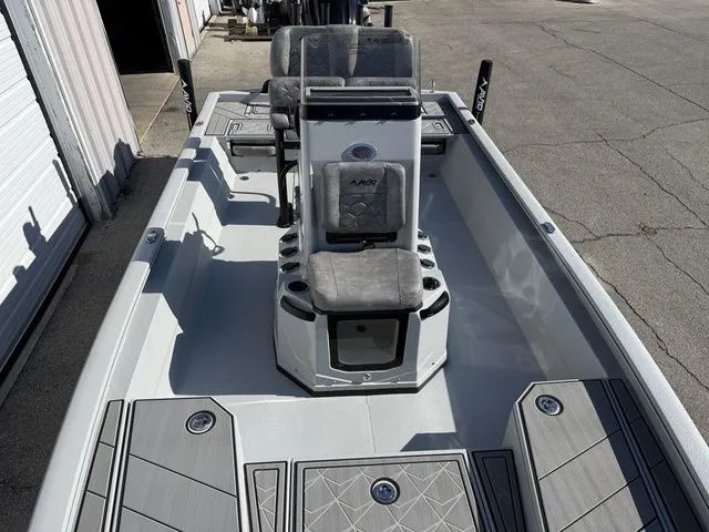 Slide: The Image of Avid 23 Mag 2026 - 8