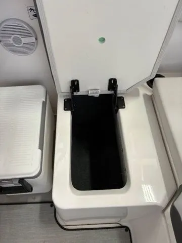 Slide: The Image of Yamaha AR220 2026 - 25
