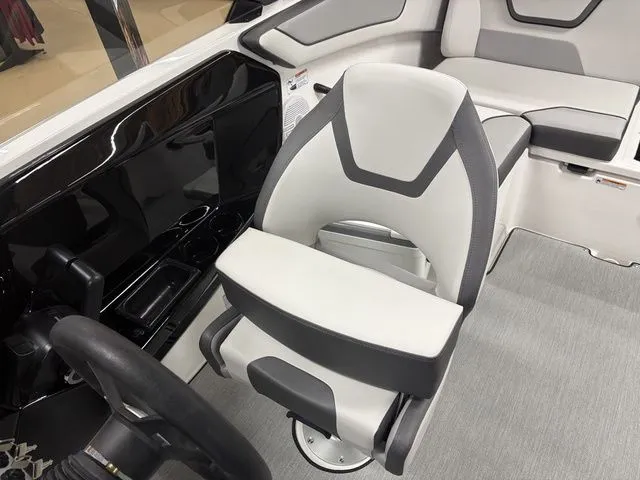 Slide: The Image of Yamaha AR220 2026 - 19