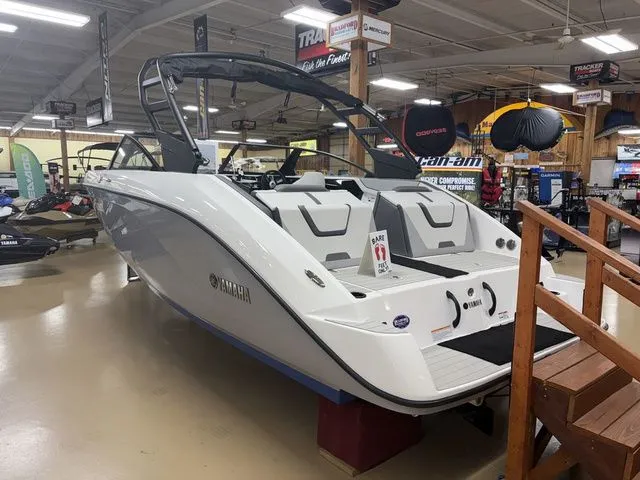 Slide: The Image of Yamaha AR220 2026 - 4