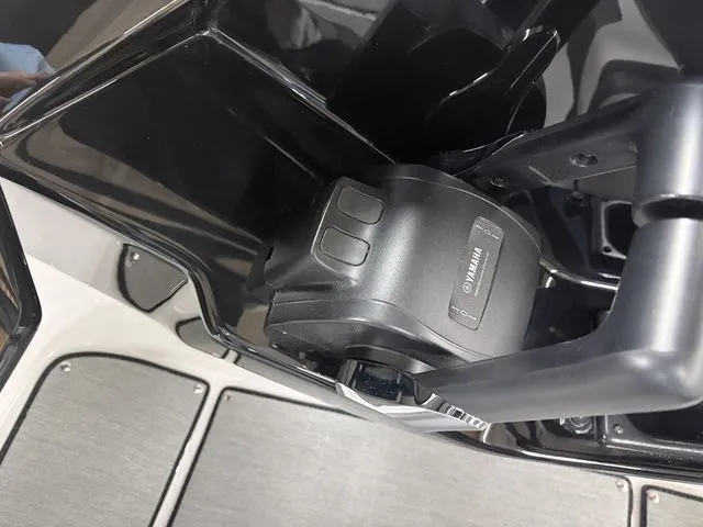 Slide: The Image of Yamaha AR220 2026 - 43