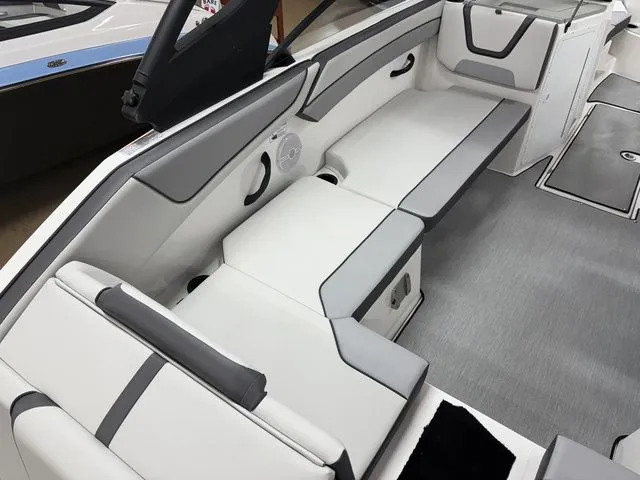 Slide: The Image of Yamaha AR220 2026 - 53