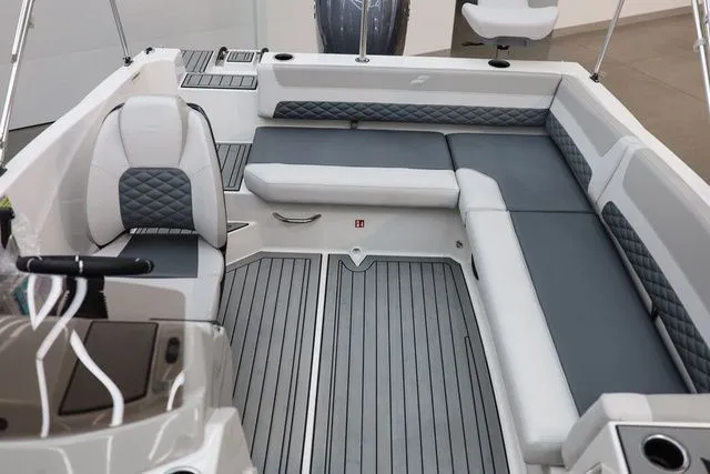 Slide: The Image of Starcraft SVX 191 OB 2026 - 31