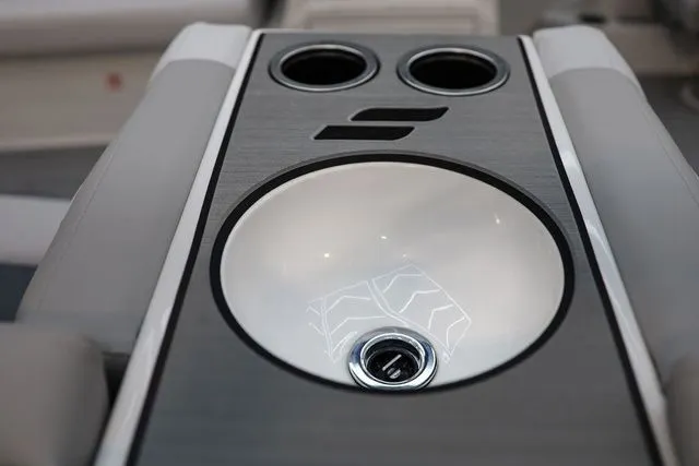 Slide: The Image of Starcraft SVX 191 OB 2026 - 8