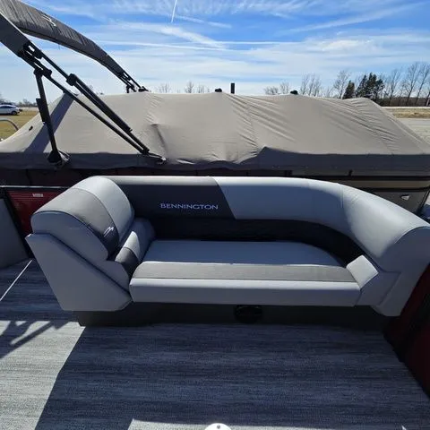 Slide: The Image of Bennington 22 S SWINGBACK 2026 - 10