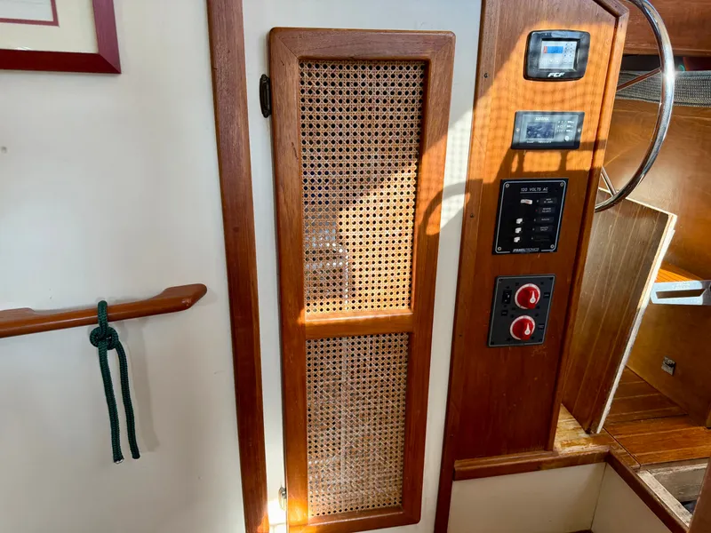 Slide: The Image of Nimble Wanderer 1996 - 14