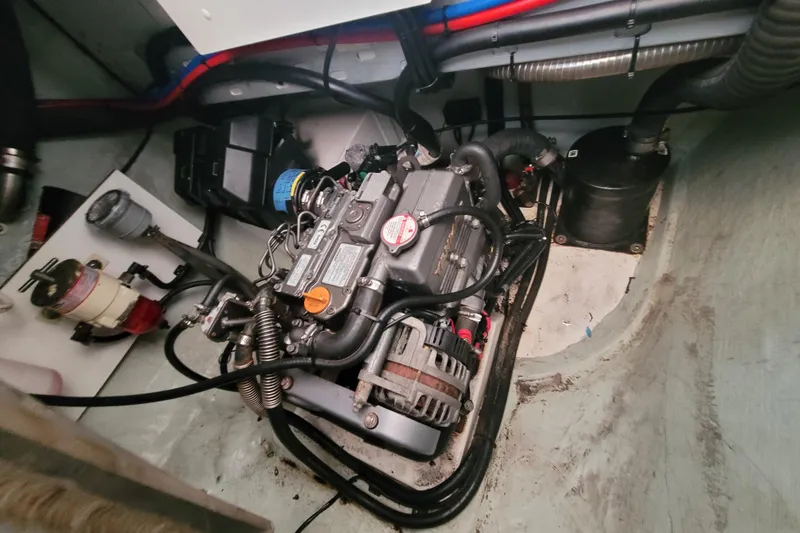 Slide: The Image of Port Engine Compartment - 40