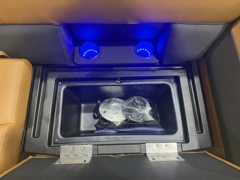 Slide: The Image of Bentley Pontoons Legacy 220 Navigator DL Quad Lounge 2026 - 21