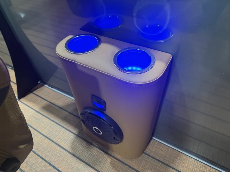 Slide: The Image of Bentley Pontoons Legacy 220 Navigator DL Quad Lounge 2026 - 24