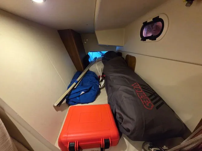 Slide: The Image of 2018 Tofinou 12 - Image 24 - 24