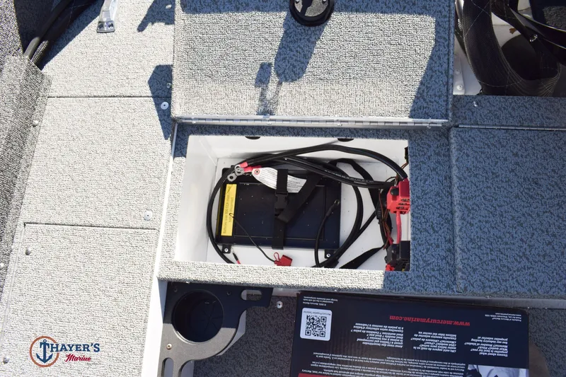 Slide: The Image of Lund 1800 Explorer Sport 2026 - 25