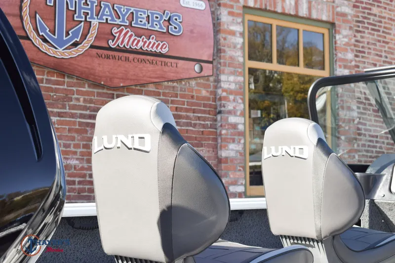 Slide: The Image of Lund 1800 Explorer Sport 2026 - 6