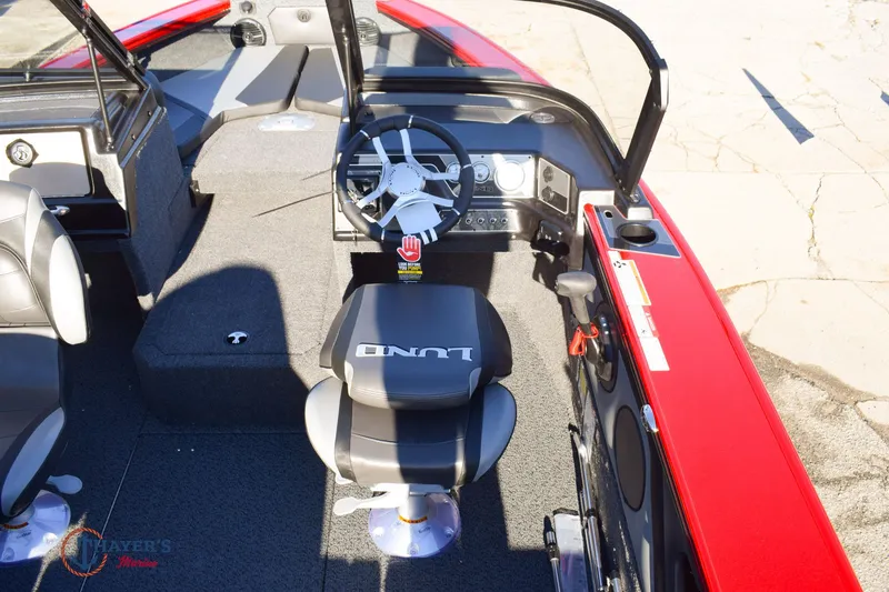 Slide: The Image of Lund 1775 Crossover XS 2026 - 11