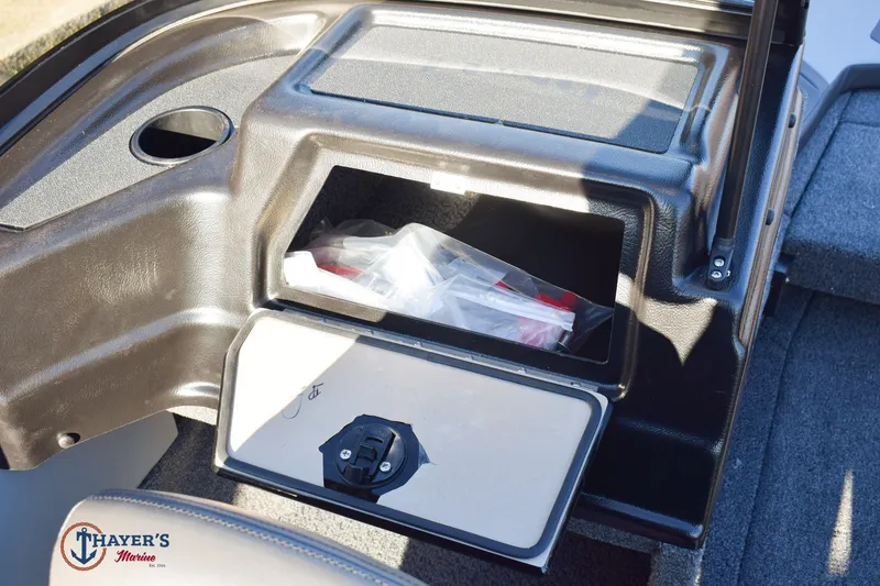 Slide: The Image of Lund 1775 Crossover XS 2026 - 21