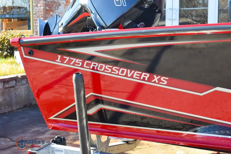 Slide: The Image of Lund 1775 Crossover XS 2026 - 6