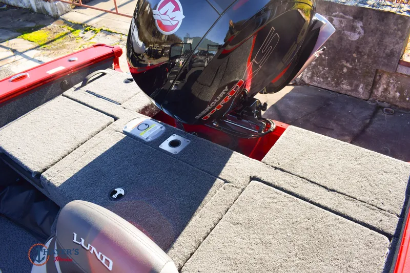 Slide: The Image of Lund 1775 Crossover XS 2026 - 8