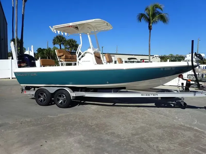 Slide: The Image of Skeeter SX2250 2020 - 1