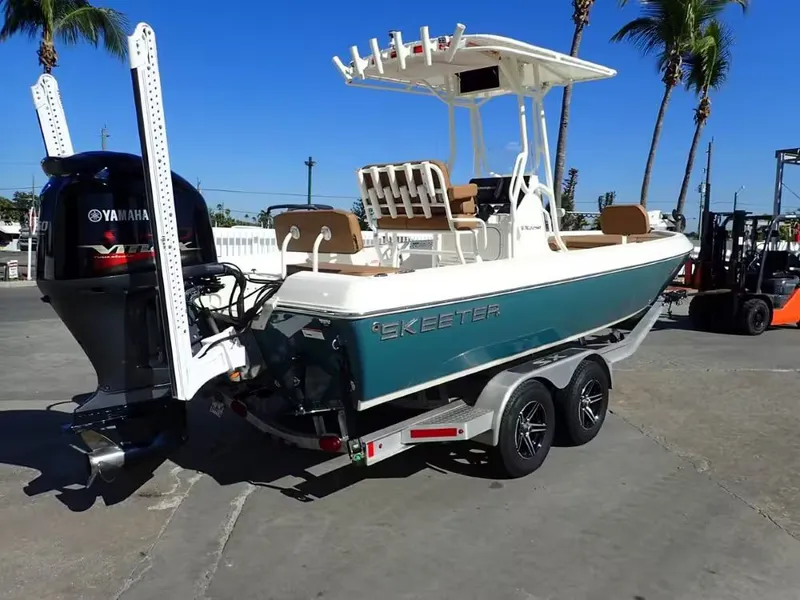 Slide: The Image of Skeeter SX2250 2020 - 2