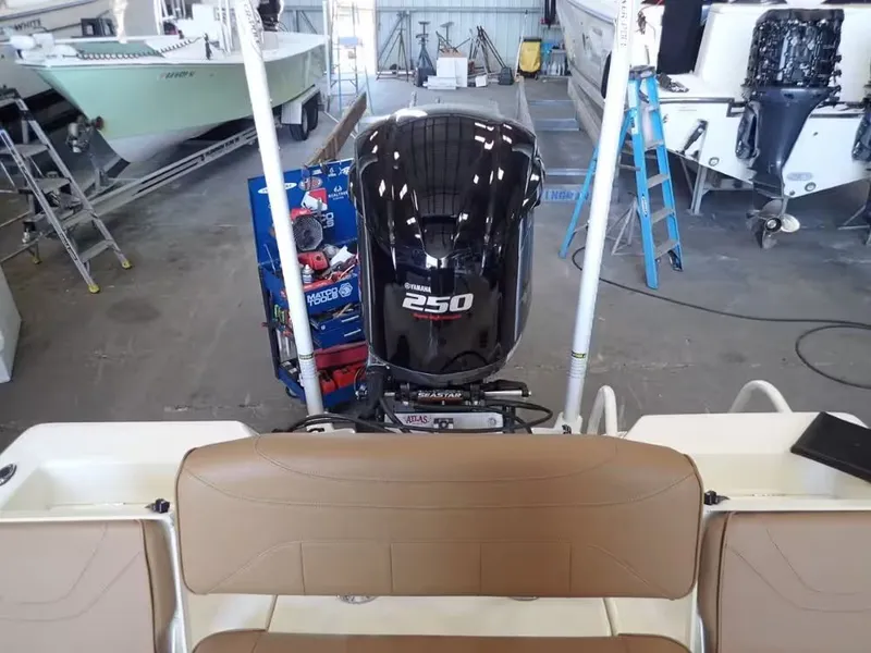 Slide: The Image of Skeeter SX2250 2020 - 20