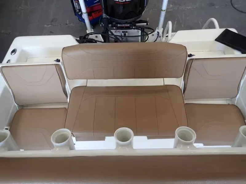 Slide: The Image of Skeeter SX2250 2020 - 4