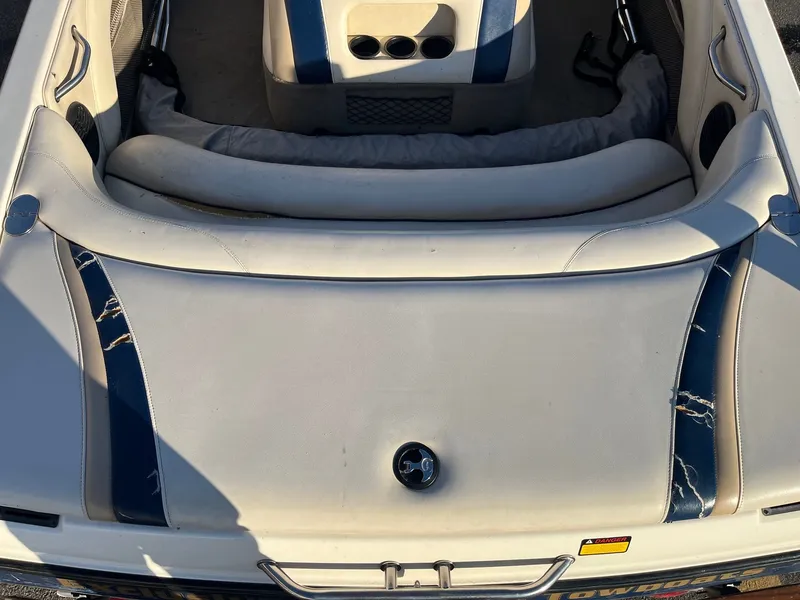 Slide: The Image of Malibu Response LX 2000 - 14