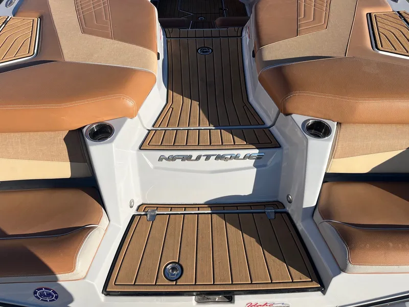 Slide: The Image of Nautique G23 2022 - 14