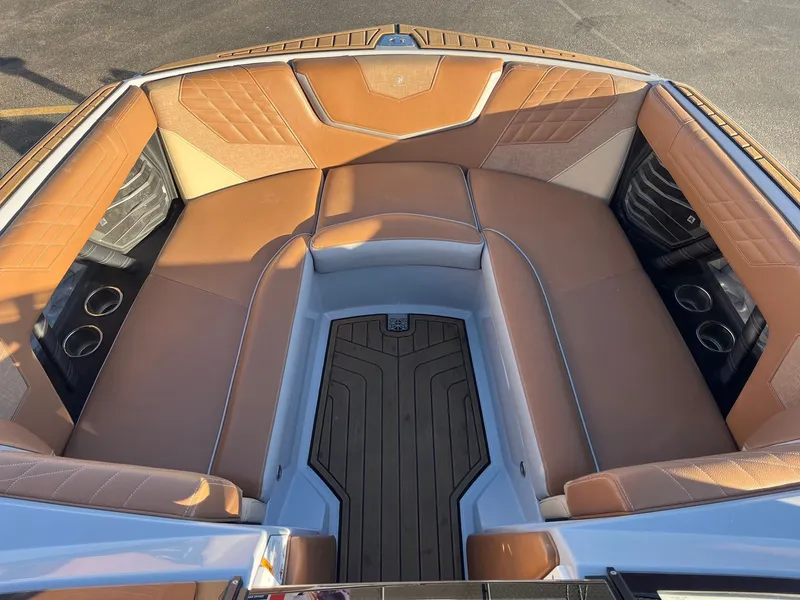 Slide: The Image of Nautique G23 2022 - 31