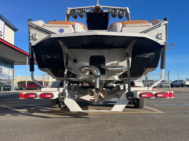 Slide: The Image of Nautique G23 2022 - 5