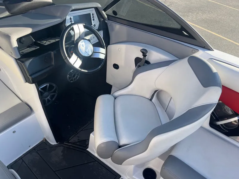 Slide: The Image of Tigé R21 2018 - 25