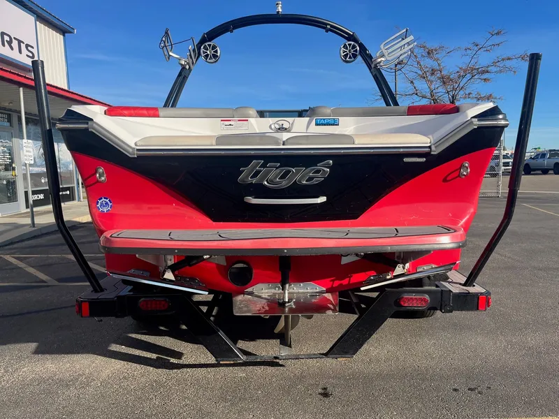 Slide: The Image of Tigé R21 2018 - 4