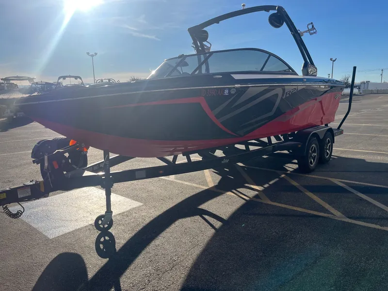 Slide: The Image of Tigé R21 2018 - 9